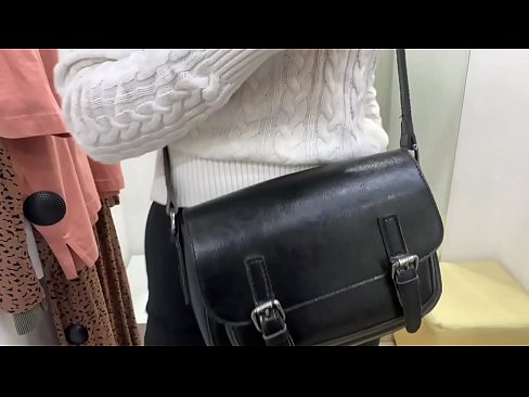 ❤️ Offentlig onani af ung kælling FeralBerry med en dildo i prøverummet ️ Porn video at da.myastro.top ❌